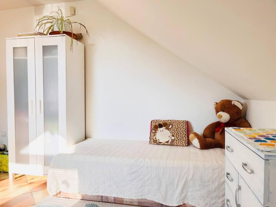 Apartman Se Zahradou 20 Minut Do Centra Prahy Orech Bagian luar foto